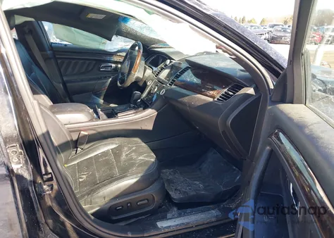 2017 Ford Taurus Limited z USA, uszkodzony, nr VIN 1FAHP2F83HG113716